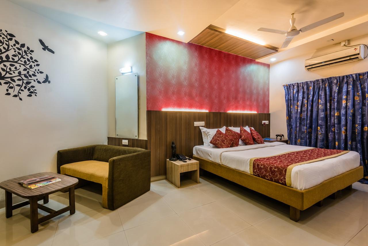 Hotel Panchratna Panvel Exterior foto