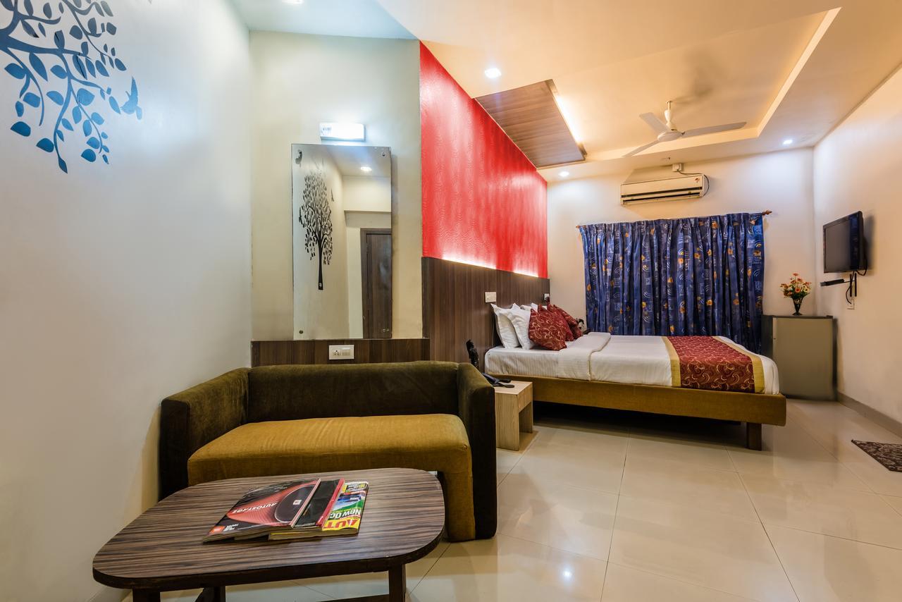 Hotel Panchratna Panvel Exterior foto