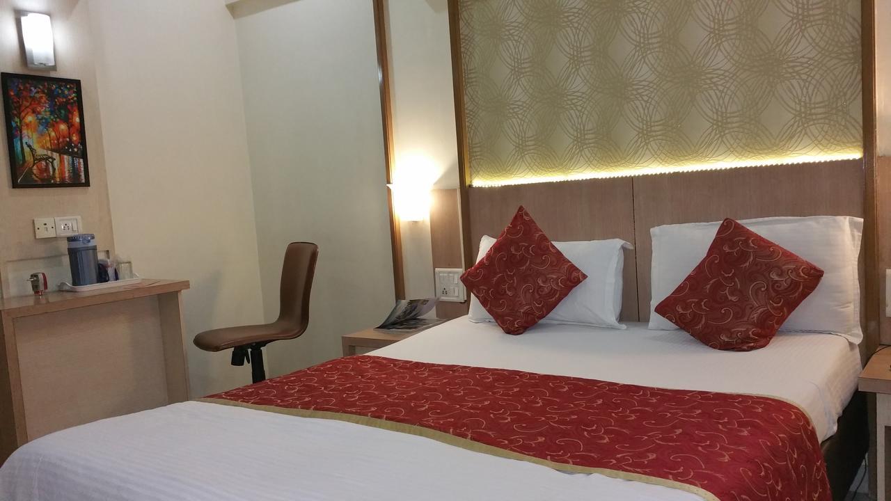 Hotel Panchratna Panvel Exterior foto