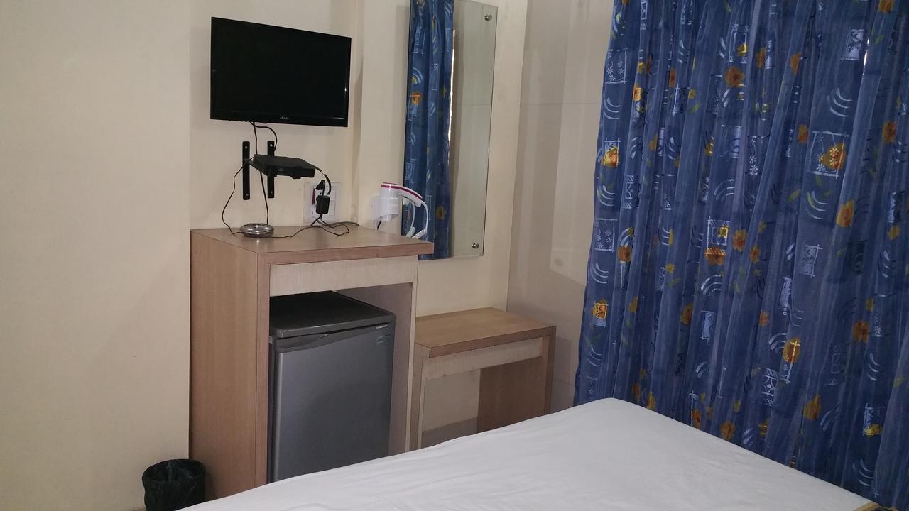 Hotel Panchratna Panvel Exterior foto